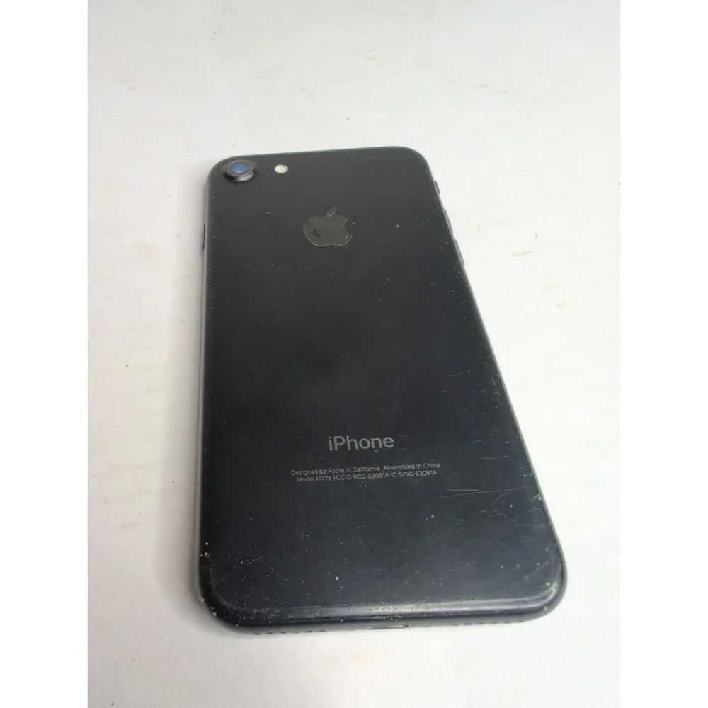 Apple iPhone 7 A1778 32GB Black Touchscreen Smartphone